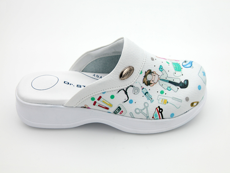 Favori Doctor Sabo Clog White
